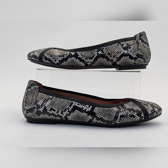 🔥VIONIC Spark Caroll Ballet Flat Snakeskin, Women size 9.5  Vionic Spark Caroll Women Size 9.5 Snakeskin Patterned Ballet Flats EVA Footbed